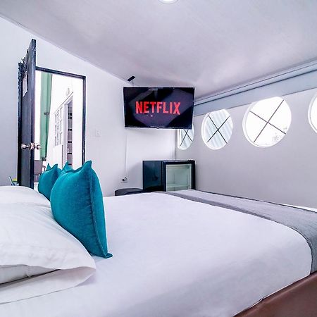 Hotel Bogota Home Екстер'єр фото