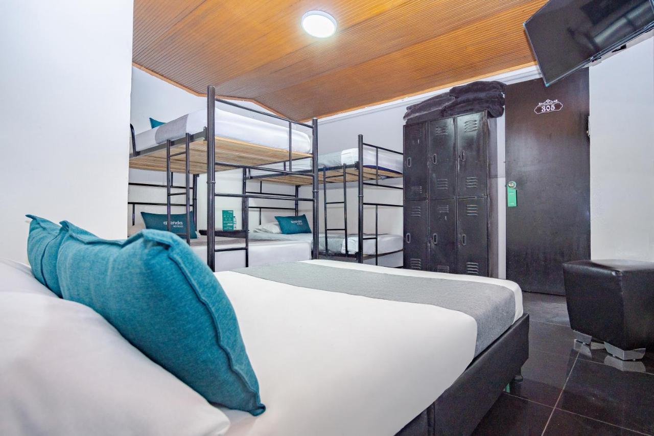 Hotel Bogota Home Екстер'єр фото