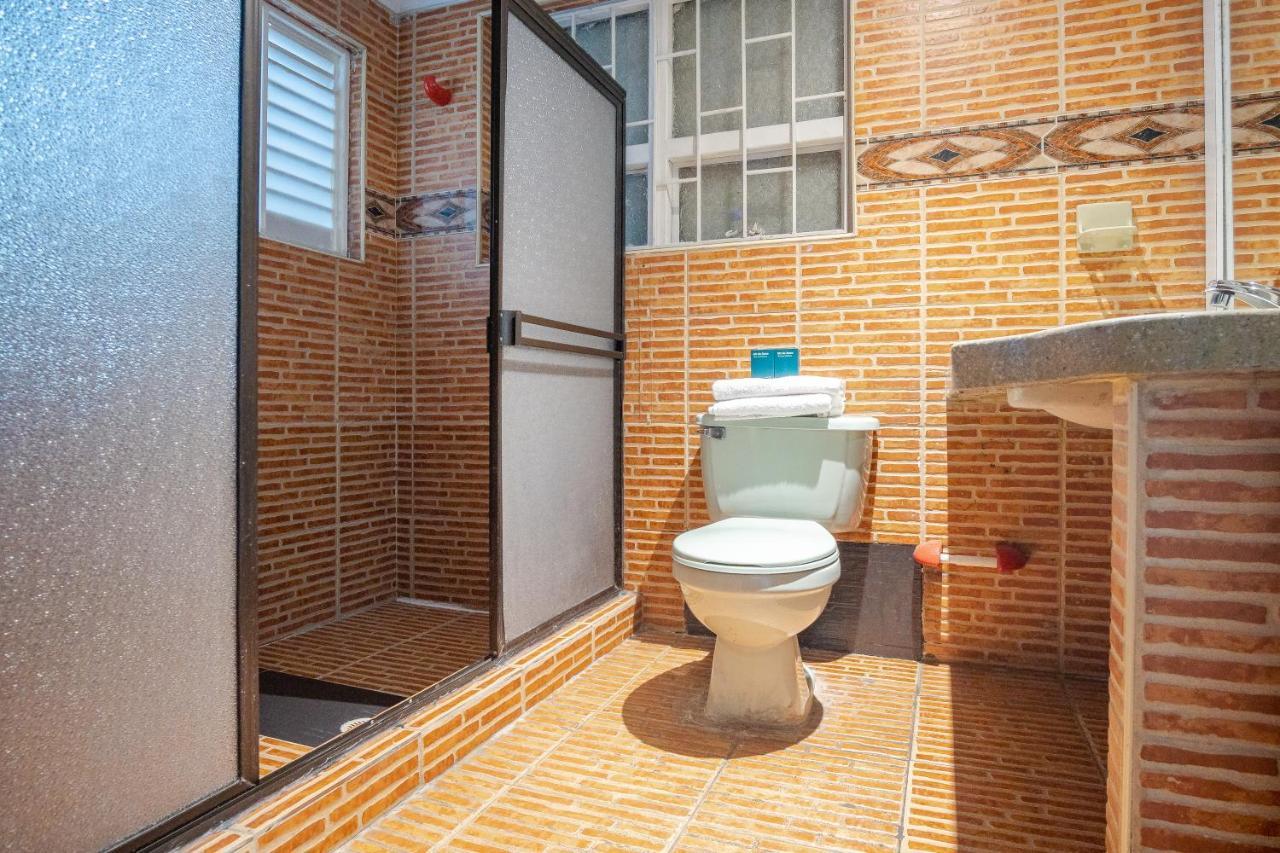 Hotel Bogota Home Екстер'єр фото